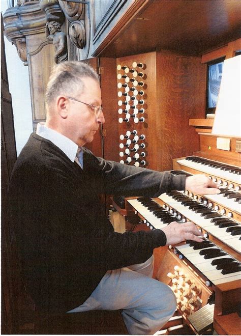 christian robert organiste de la cathedrale saint andre de bordeaux au fil de leau