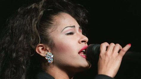 A New Star On The Hollywood Walk Of Fame Proves Selena S Legacy Is