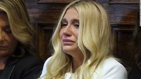 Fellow Singers Support Kesha In Contract Dispute Cnn