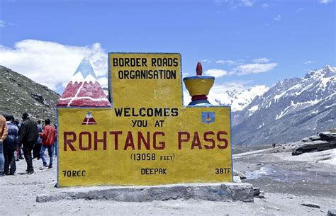 rohtang pass  magical gateway  snow land sahyogmantra tours
