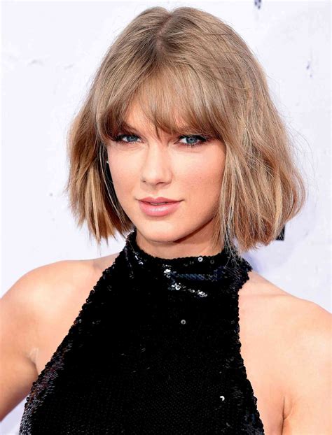 Taylor Swift Stoic For Groping Trial Opening Statements