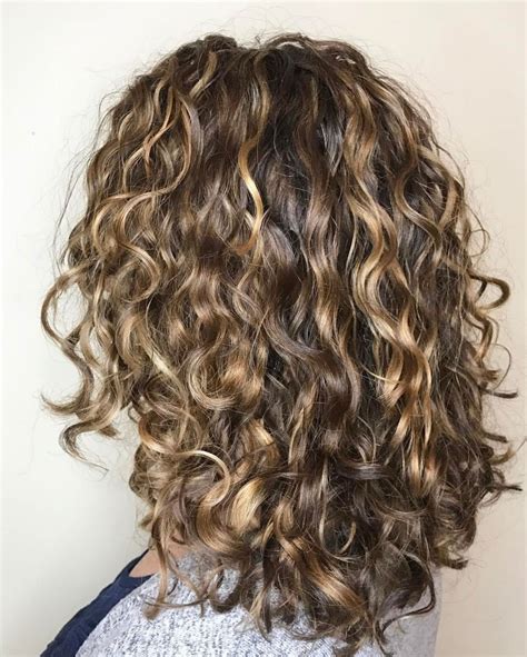 how to layer medium length curly hair at home best simple hairstyles