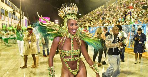 iza rebola  samba muito em festa da imperatriz leopoldinense  carnaval  campea video