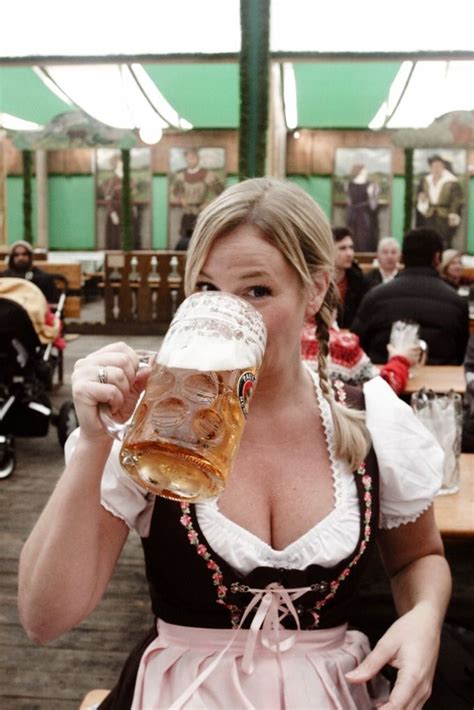 women drinking beer octoberfest beer german beer girl oktoberfest