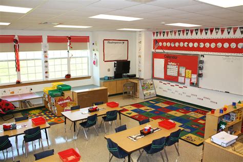 classroom set  kindergarten classroom pinterest