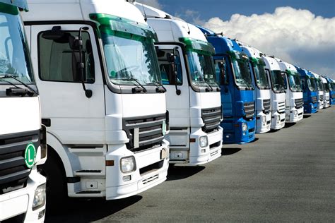 trucking lorry comitranz logistics