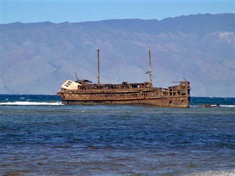 kaiolohia wrecks series  surviving remains  shipwrecks