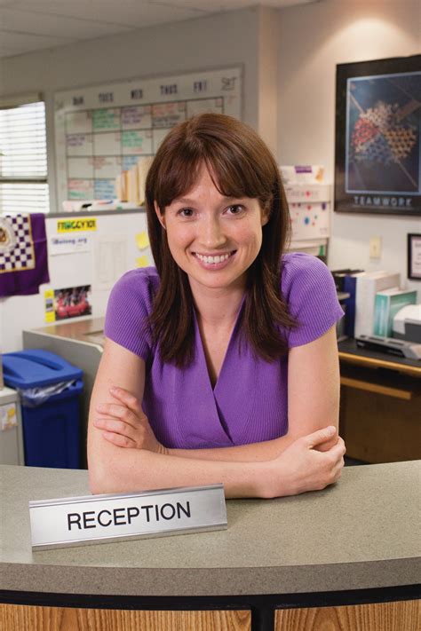Ellie Kemper The Actress From The Office Talks About