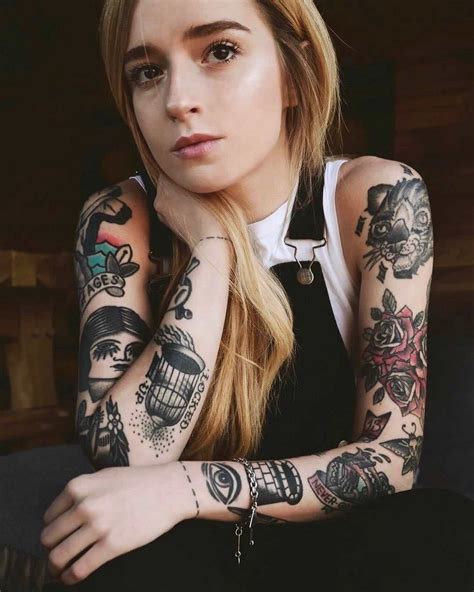 30 Best Picture Of Amazing Women With Tattoos Body