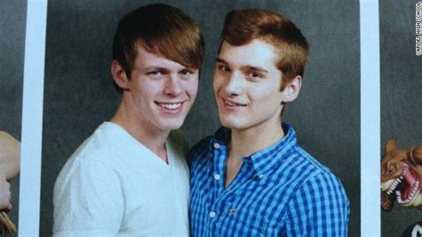N Y High School Names Same Sex Couple As Cutest In