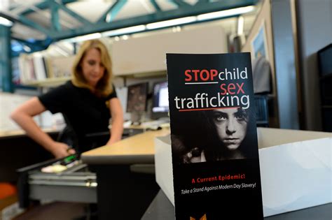 contra costa woman fights human trafficking online