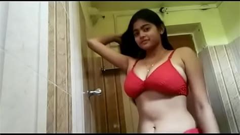 मुंबई गर्ल ने बी एफ के लिए चूत की सेक्सी क्लिप बनाई free