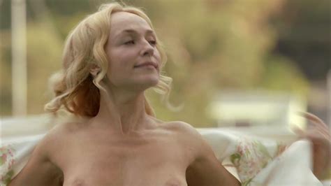 naked susie porter in puberty blues