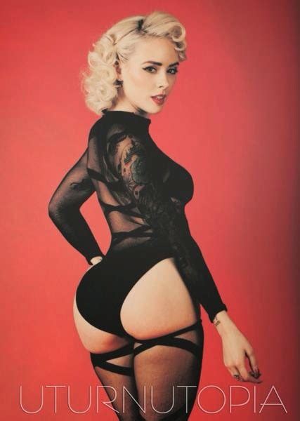 johnny fright s horror pit 13 favorite pin up models