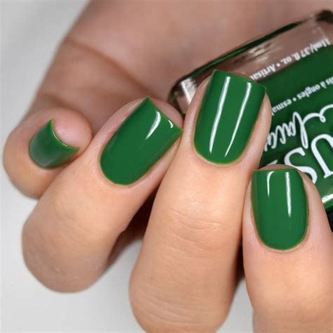vining ivy nail polish green nails nails