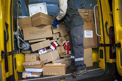paketkrise bei der post post veraergert kunden haendler suchen alternativen zuerichsee zeitung