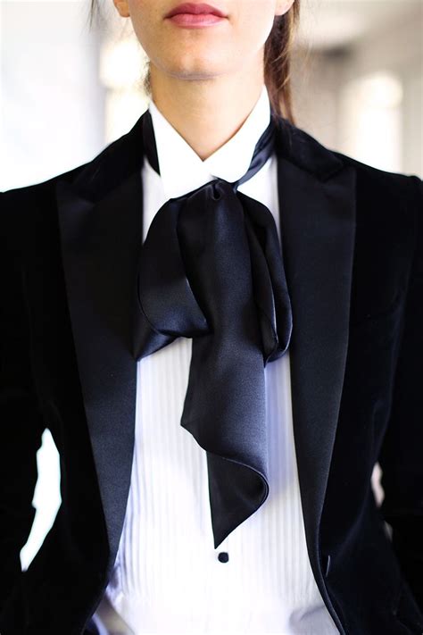 9 tips how to wear a bow tie for women — just be stylish
