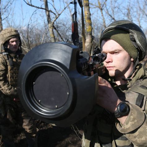 ukraine leans  armed turkish drones western missiles  thwart russian invasion wsj