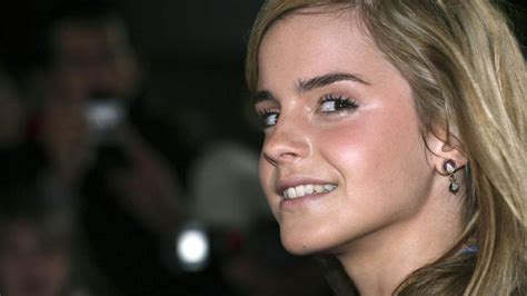 clothes off emma watson would go naked for a film role welt