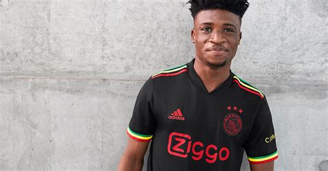 ajax   shirt hits    notes soccerbible