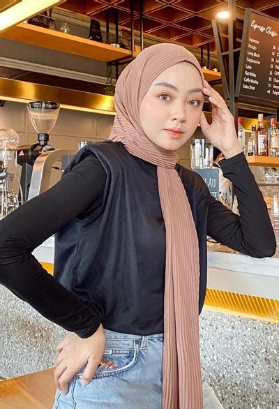 jilbab hitam pink banget jual hijab bergo tali pad antem bahan jersey