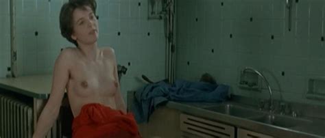 nude video celebs juliette binoche nude rendez vous 1985