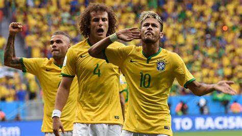 coupe du monde  le bresil domine le cameroun grace  neymar    finit premier du