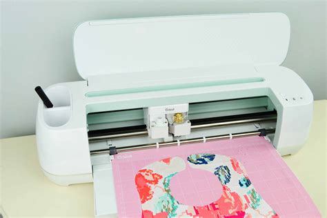 cricut maker review       mary martha mama