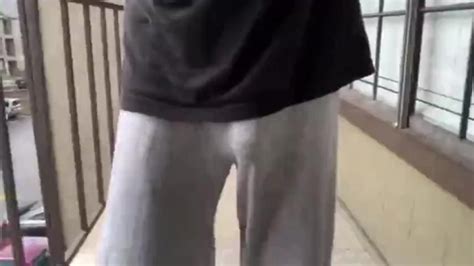 Freeballing In Grey Sweats Showing Vpl Thumbzilla