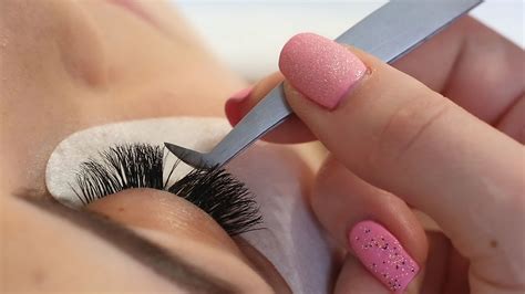 ultimate  step guide  eyelash extensions glamour