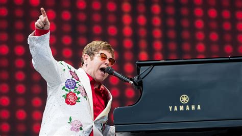 Elton John Announces Dates For Emotional 2020 Uk Farewell Tour Ents