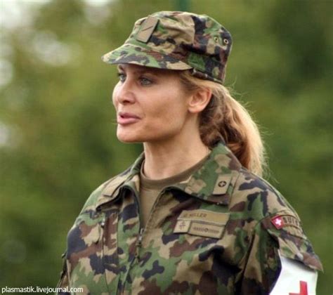 women in the armies of the world 70 pics