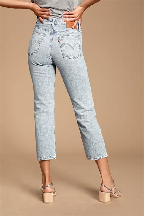 levi s wedgie straight jeans light wash denim cropped jeans