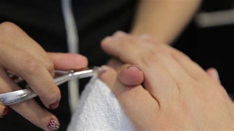 Shine On Why Colombian Men Like To Get Their Nails Done Bbc News