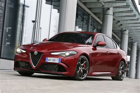 L Alfa Romeo Giulia élue Plus Belle Voiture De L Année 2016 Motorlegend
