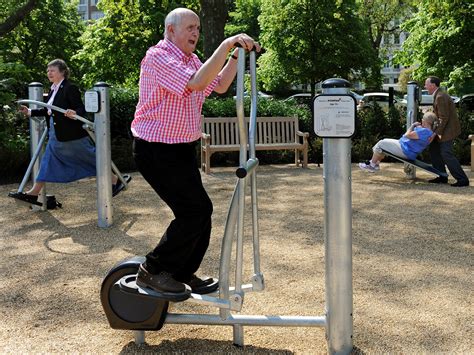 30 Minutes Of Exercise A Day As Good For Old Men As Quitting Smoking