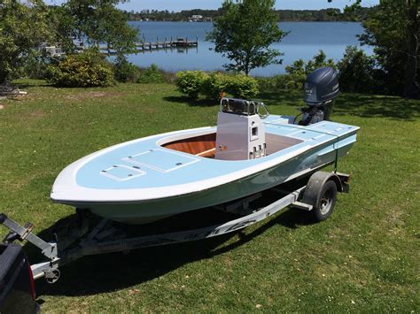 totally custom carolina flared mini bayflats boat  feet  hull