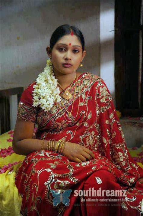 Mallu Bhabi Hot Photos 8 South Indian Cinema Magazine