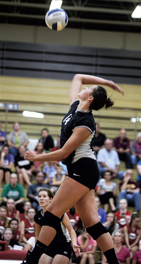 Volleyball Blossoms Outlast Packers In Four Games Austin Daily