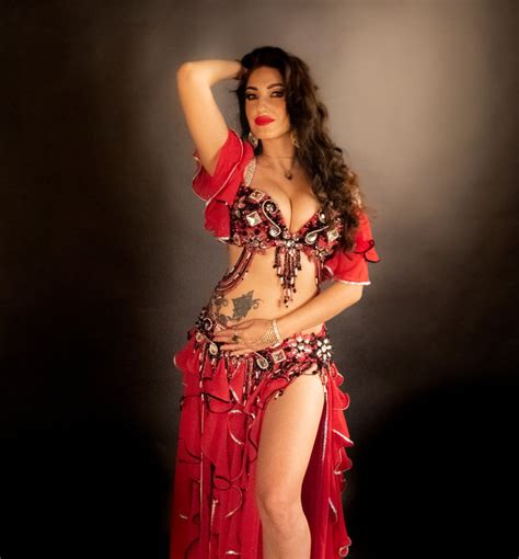 Sarasvati Dance Sara Stunning Belly Dancer Hire In London Available