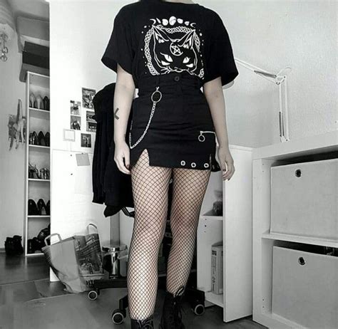 pin by andie on corea grunge black aesthetic fashion