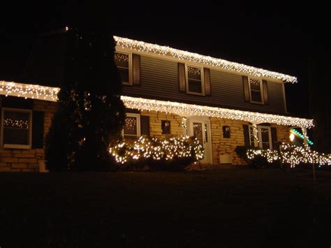 christmas house   photo  freeimages