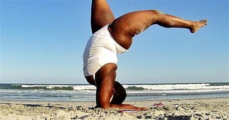This Plus Sized Yogi Is Showing The World That Body Weight Is Just A