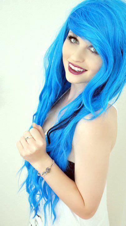 wish i had hair that long and colourful blue dye bright