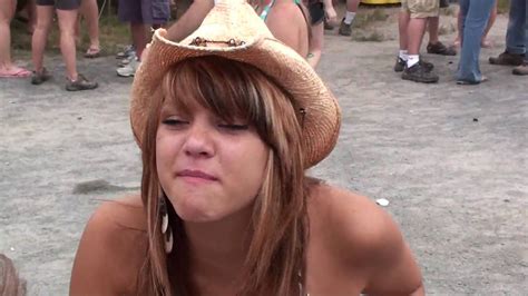 [1080] countryfest 2009 drunk girls youtube