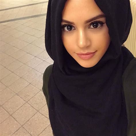 حجاب Beautiful Hijab Beautiful Eyes Simply Beautiful Hot Muslim