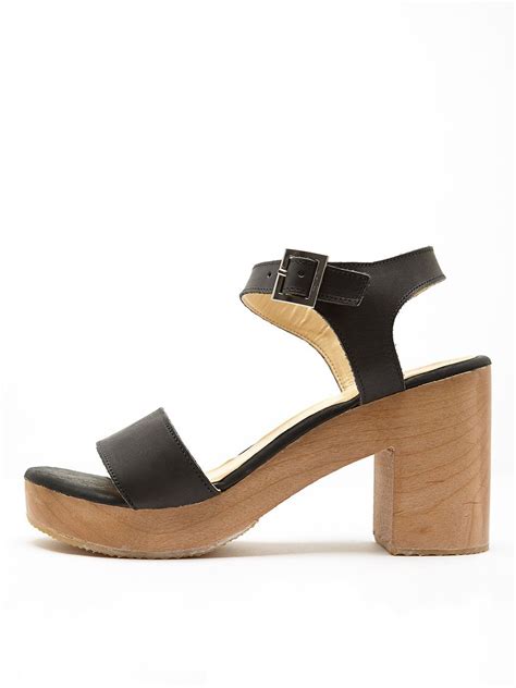 super 70s american apparel wooden heel sandal shoes omg shoes shoes sandals heels