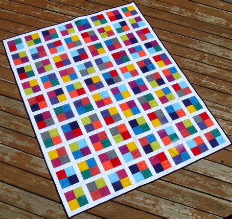 happy quilting  square  tutorial  giveaway