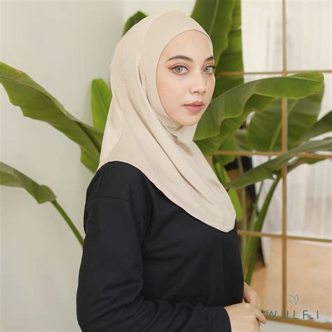 wulfi hijab basic sport cold technology nude bergo nude lycra