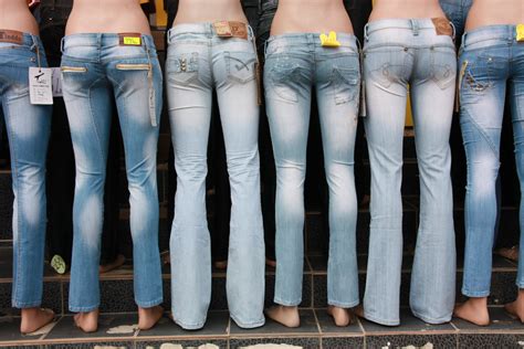 styles  jeans   slim fashion trends  fashion shows weeks  lookbooks